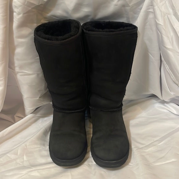 Ugg Australia Winter Boots - Picture 1 of 7